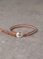 Preview: Armband in 3 mm Silberkugeln und cognacfarbenem Lederband, mit Edelstahlknopf
