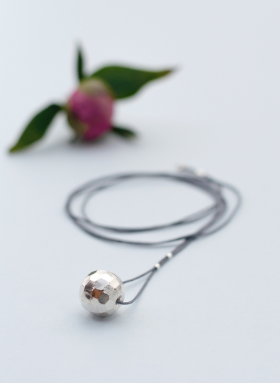 Silberkugel, Bandfarbe Grau, Art.-Nr.: KE-L-S-0017-5