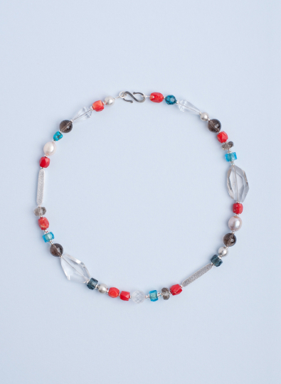 Collier in Halbedelsteinen, Muranoglas, Süßwasserperlen und Sterling Silber
