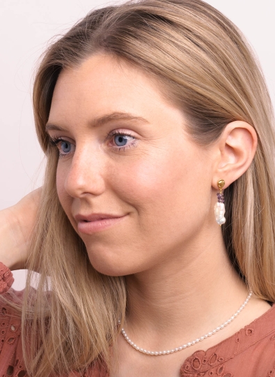 Preview: Ohrstecker matt vergoldet mit Perle und böhmischen Glasperlen