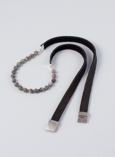Dreifach Wickelarmband für Herren aus schwarzem Naturleder, Jaspis und Sterling Silber, mit Magnetverschluss