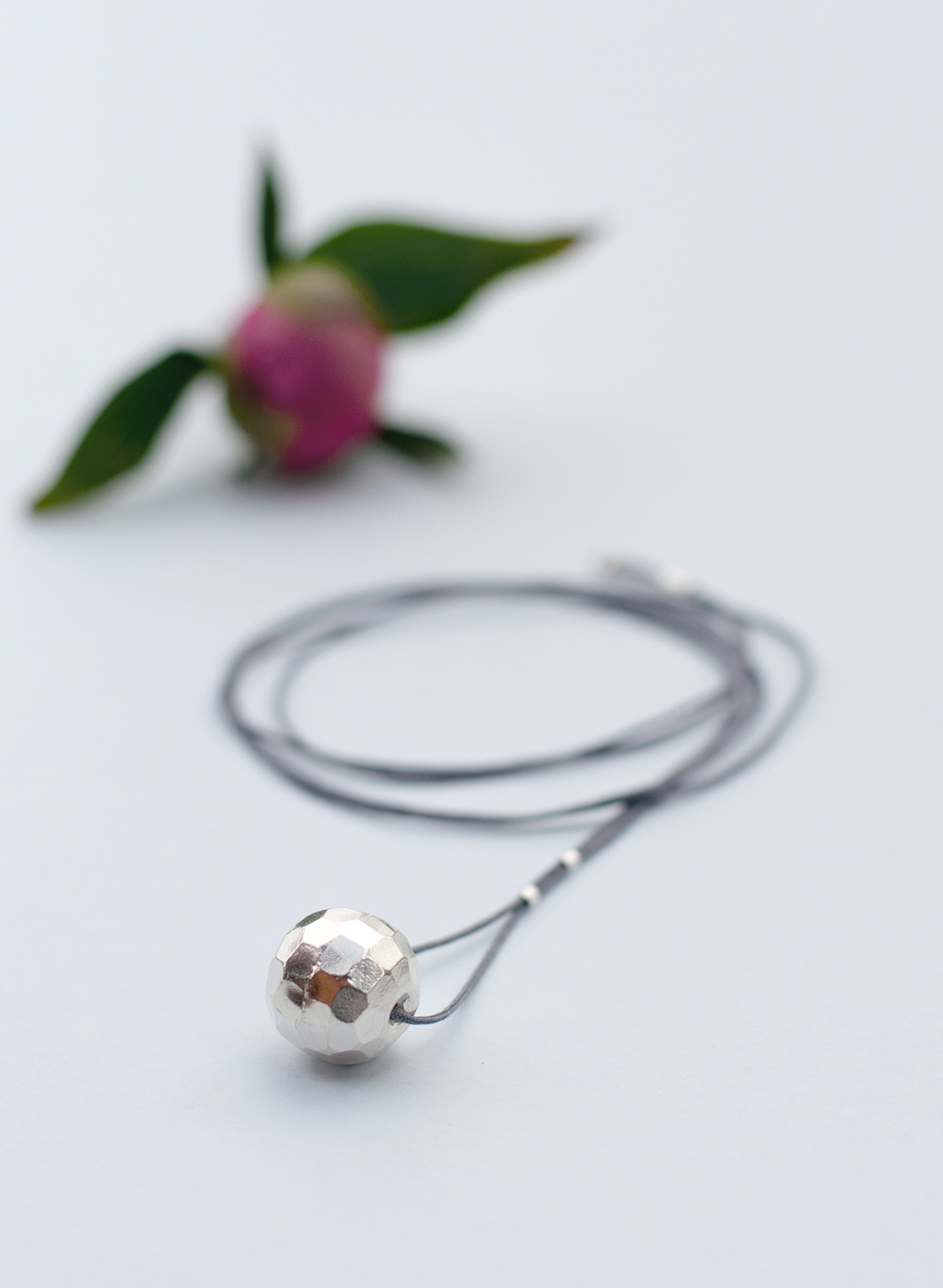 Silberkugel, Bandfarbe Grau, Art.-Nr.: KE-L-S-0017-5