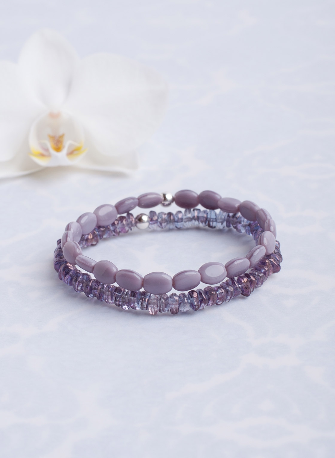 Armbandset aus böhmischen Glasperlen in zart Flieder