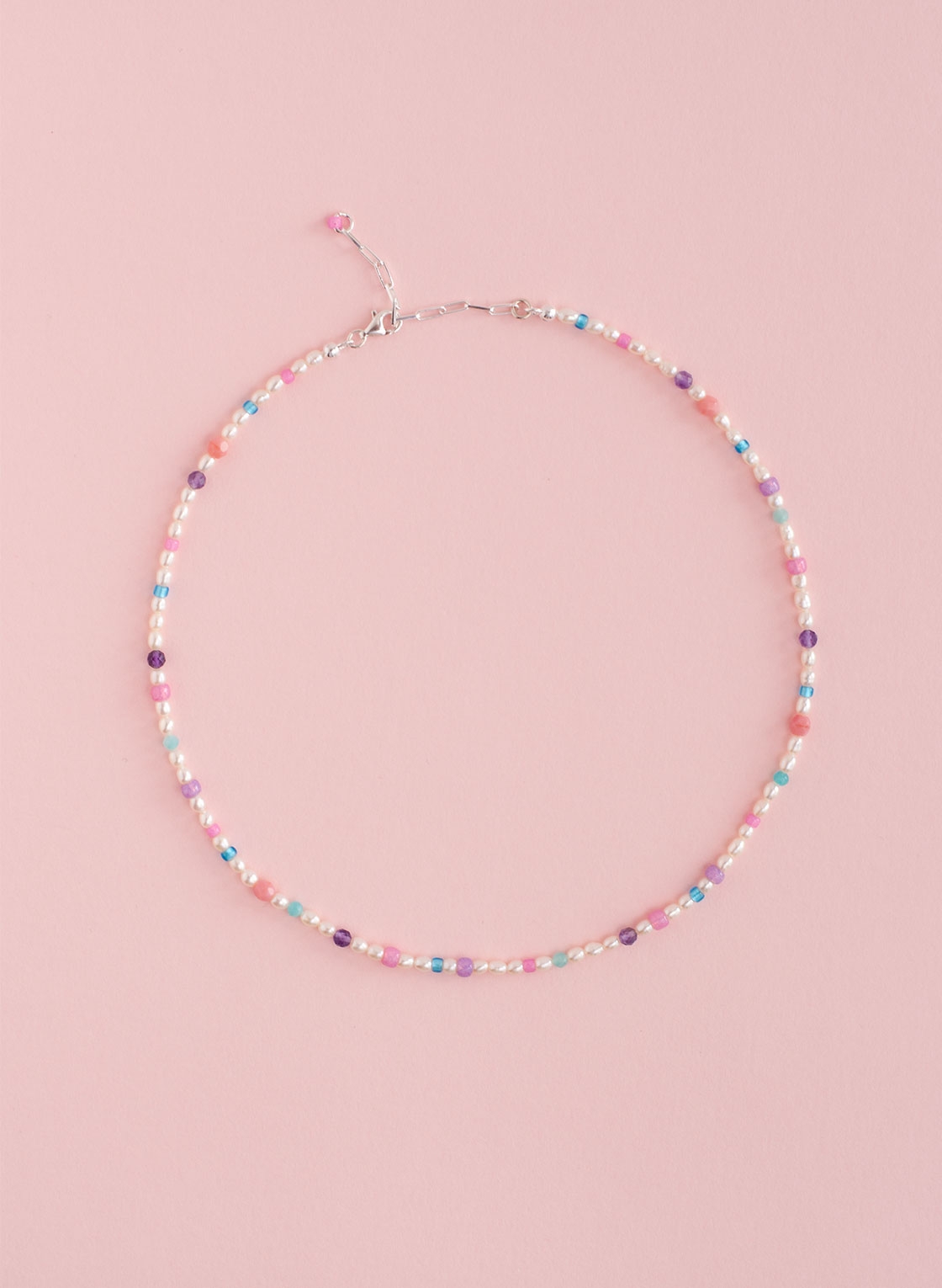 Bunte Perlenkette mit Halbedelsteinen und Glasperlen