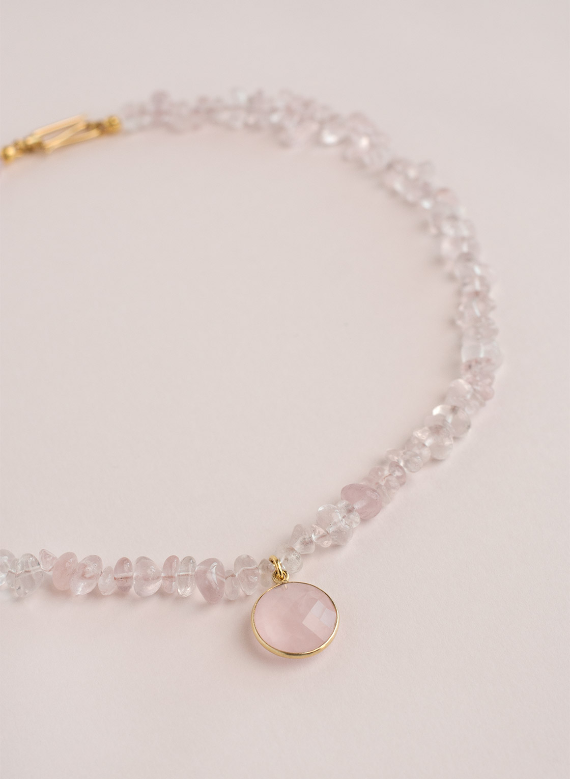 Rosenquarz Kette mit facettiertem Anhänger